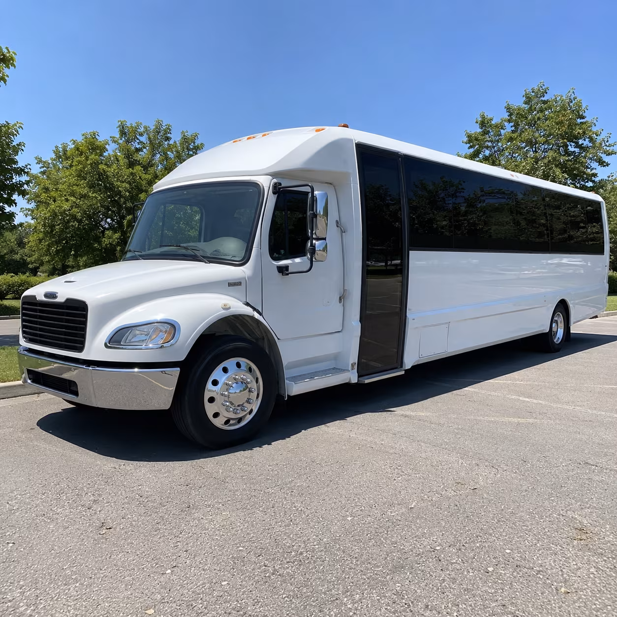 bus rentals for corporate airport transfers between turlock and bay area airports