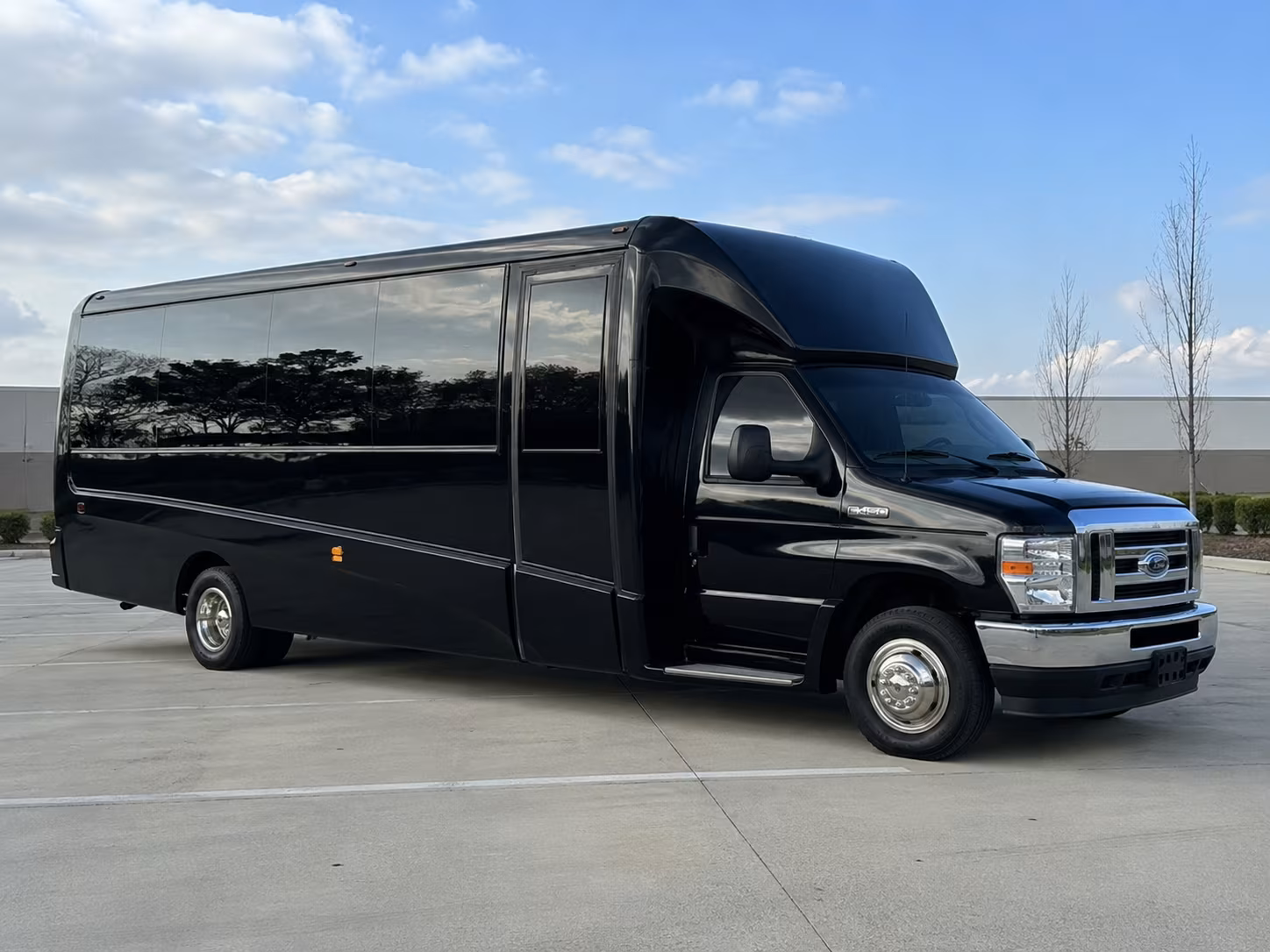 bus rentals for turlock youth group and volunteer events