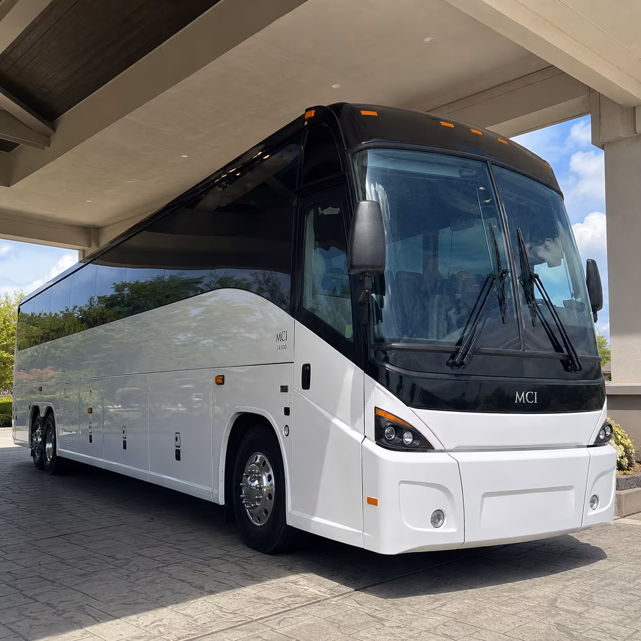 find the perfect transportation for your next airport transfer 3